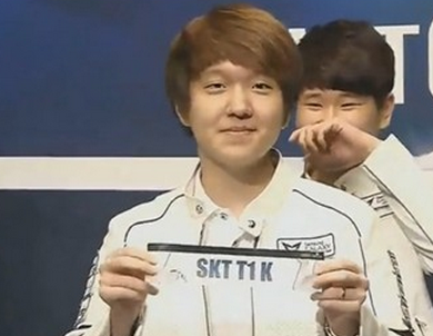 韩国队2比0战胜中国队，韩国队晋级亚运会LOL决赛