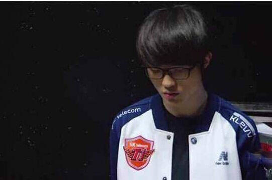 老规矩，T1和EDG延续历史，携手出线