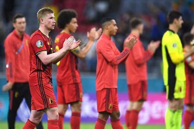 西甲前瞻：皇马力求新年前三连胜，塞维利亚相互交锋明显劣势（西甲前瞻：皇马冲击年前三连胜，塞维利亚历史交锋处于下风）